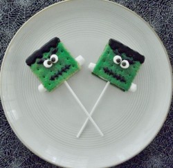 FrankenS'mores Pops