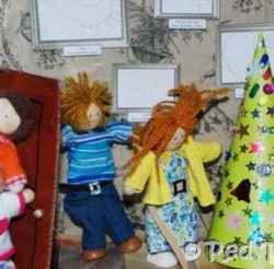 Christmas At The Dolls House