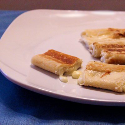 Grilled Cheese Rolls