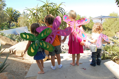 cardboard-fairy-wings-fun-family-crafts