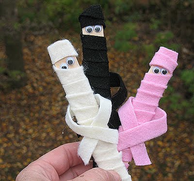 Craft Stick Mummies