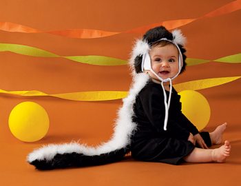 Easy Skunk Halloween Costume | Fun Family Crafts
