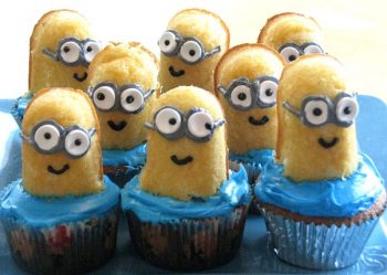 Minion Cupcakes | Fun Family Crafts