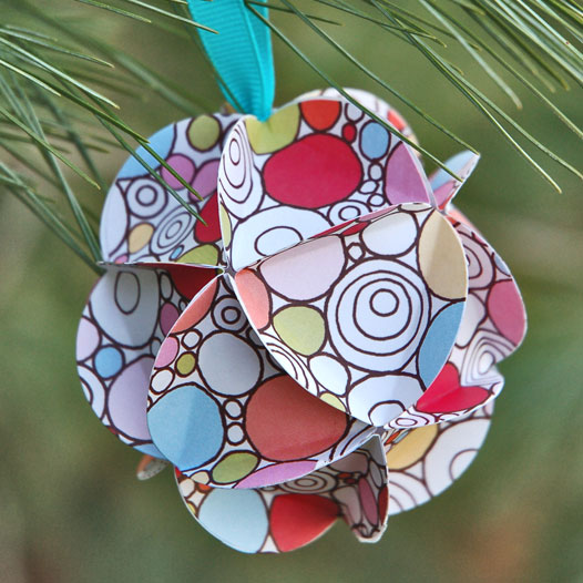 Geo Christmas Ornament | Fun Family Crafts