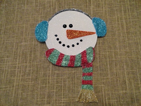 Recycled CD/DVD Glitter Snowman | Fun Family Crafts