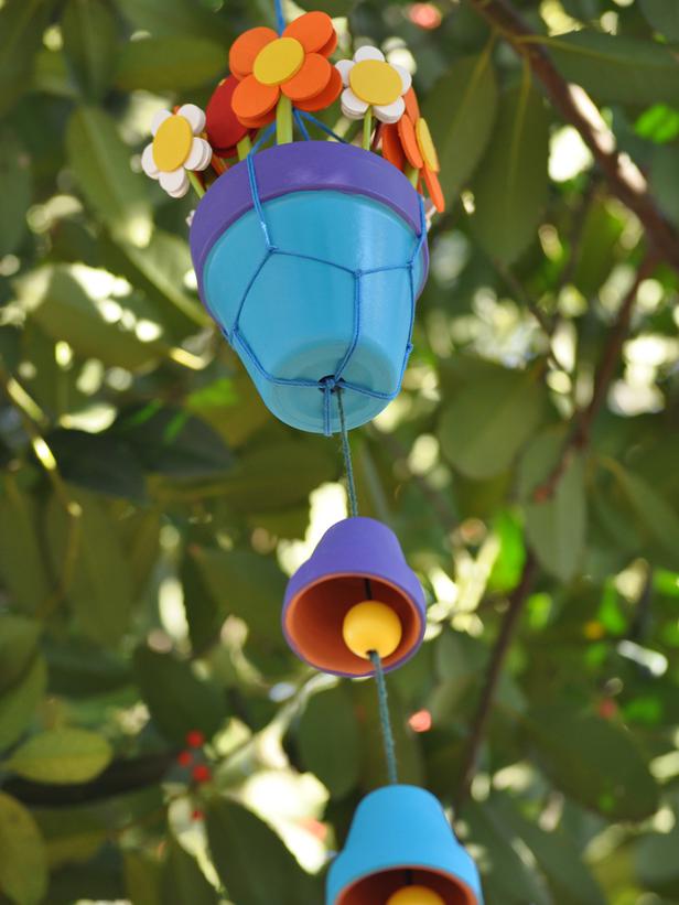 Colorful Wind Chimes | Fun Family Crafts