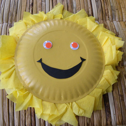 Paper Plate Sun | Fun Family Crafts