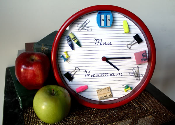 Teacher’s Gift Clock | Fun Family Crafts