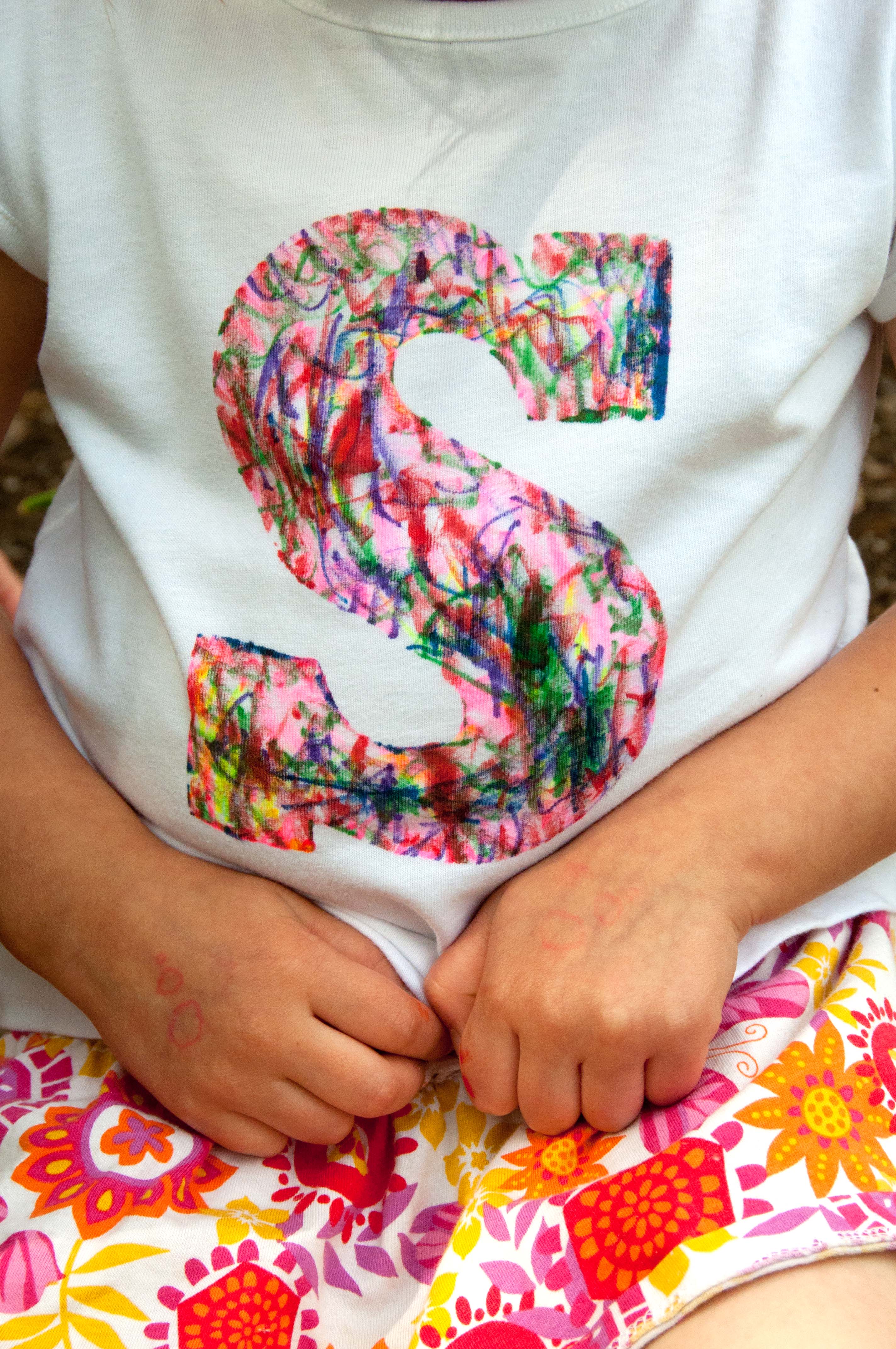 Craft bold, colorful 4th of July tie-dye t-shirts with Cricut