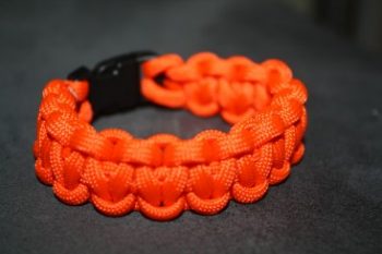 Paracord Bracelets | Fun Family Crafts