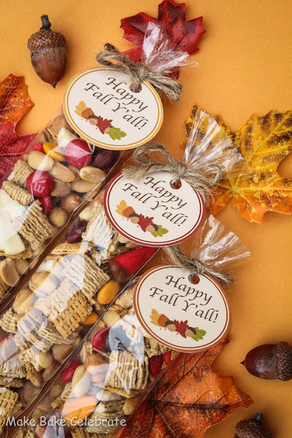 Fall Trail Mix and Printable | Fun Family Crafts