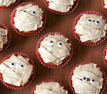 Mummy Pumpkin Chip Cupcakes