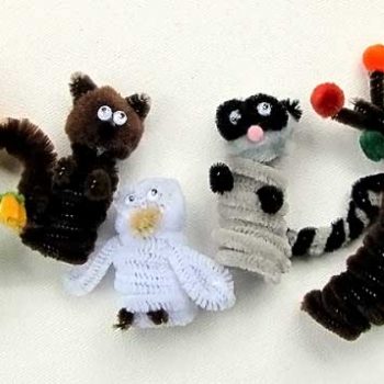 Fall Pipe Cleaner Finger Puppets
