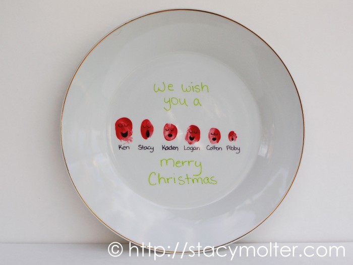 Christmas Carolers Thumbprint Plate  Fun Family Crafts