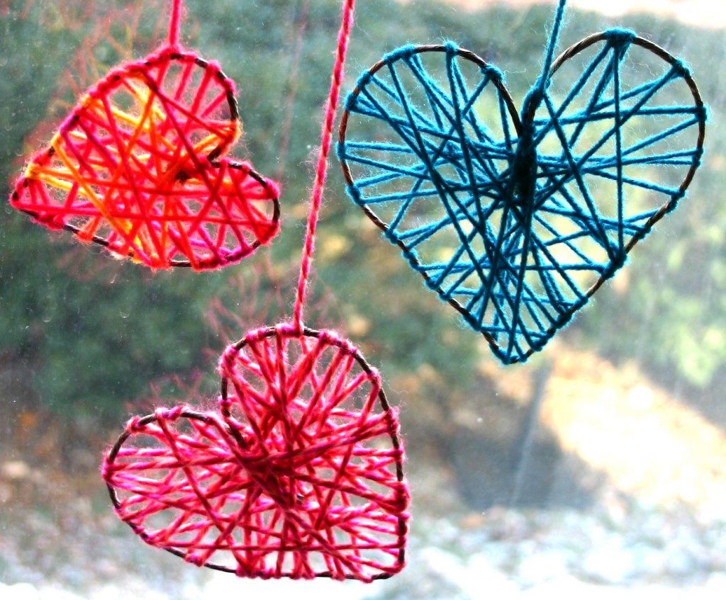 Yarn Hearts | Fun Family Crafts
