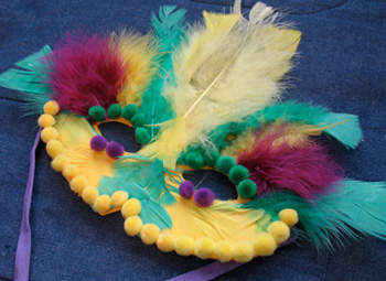 Mardi Gras Feather Mask | Fun Family Crafts