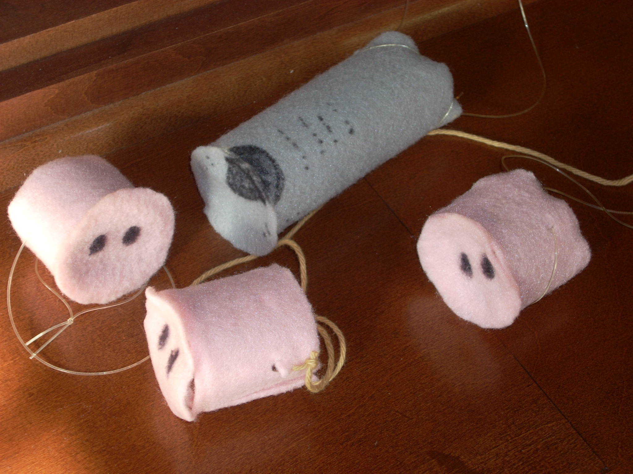 three-little-pigs-masks-fun-family-crafts
