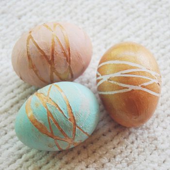 Easter Eggs with Rubber Bands