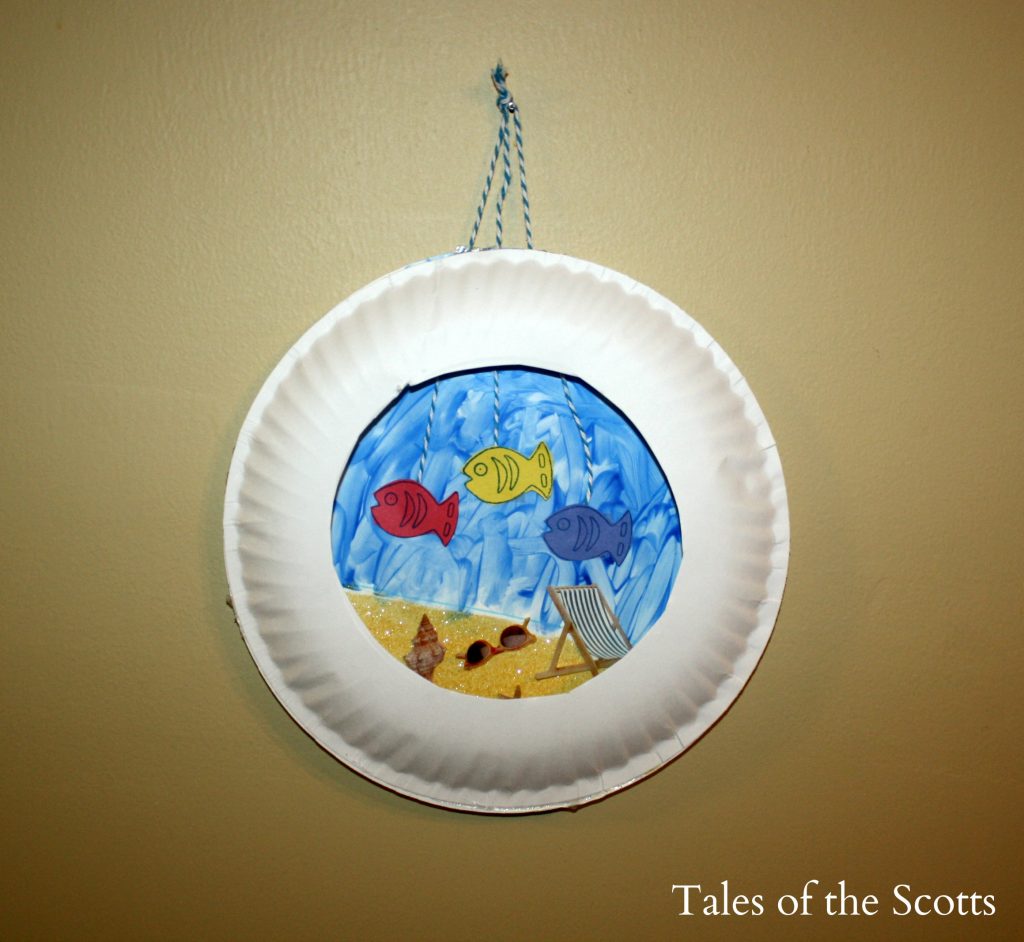 Paper Plate Aquarium | Fun Family Crafts