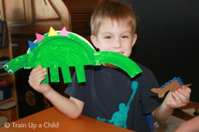 Paper Plate Dinosaur
