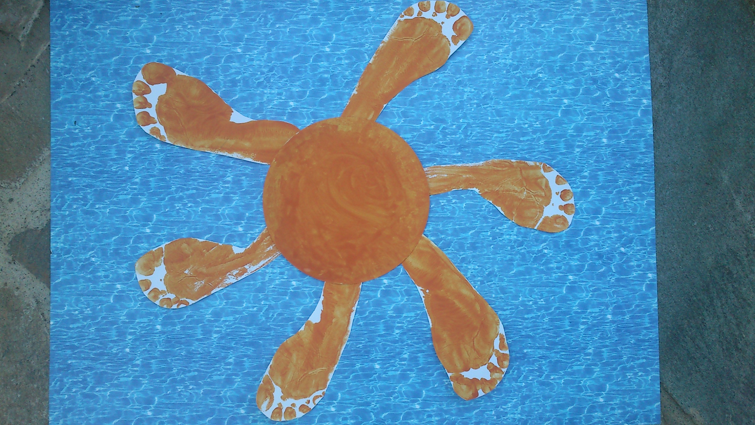 Summer Footprint Sun | Fun Family Crafts