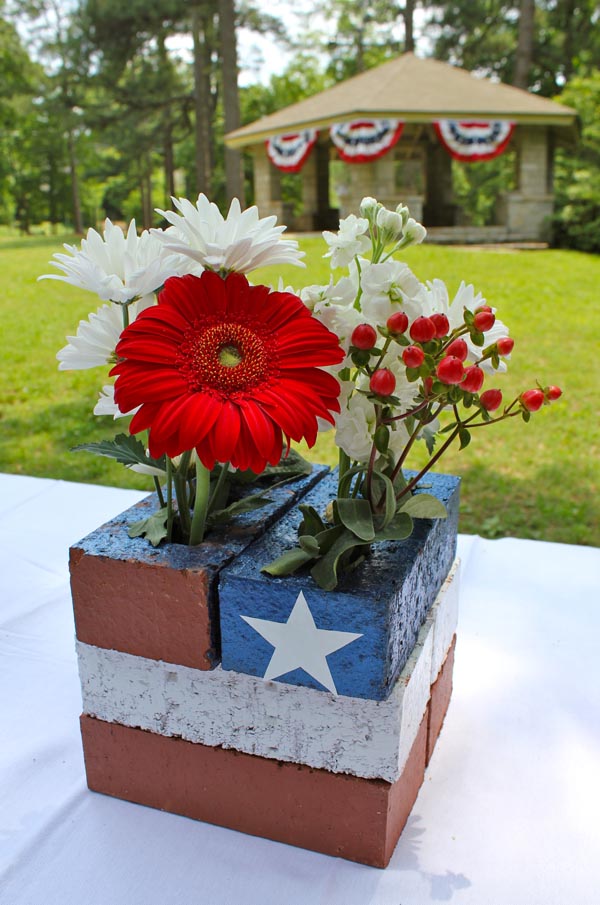 Patriotic Brick Centerpiece | Fun Family Crafts