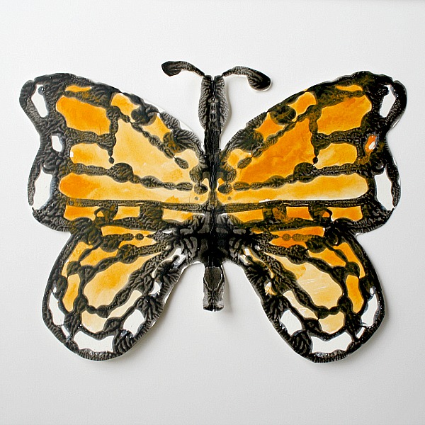 Monarch Butterfly Symmetry Art | Fun Family Crafts