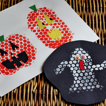 Halloween Bubble Wrap Stamping