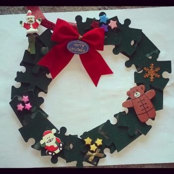 Christmas Puzzle Wreath