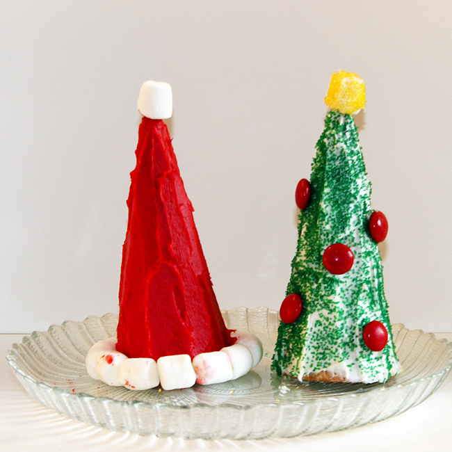 Christmas Cone Treats | Fun Family Crafts