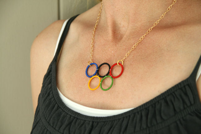 Olympic Rings Necklace | Fun Family Crafts