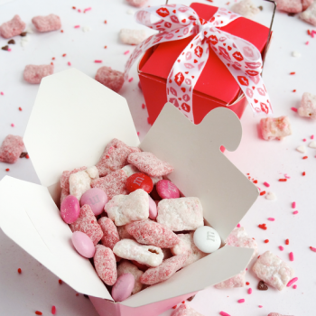 Strawberries and Cream Puppy Chow