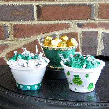 St. Patrick's Day Treat Cups