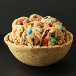 Chocolate Chip Cookie Serving Bowl
