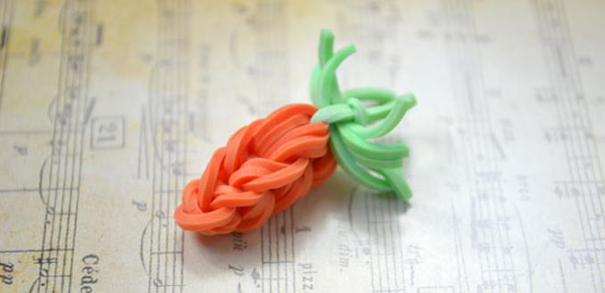 4 Ways to Make a Rubber Band Necklace - wikiHow