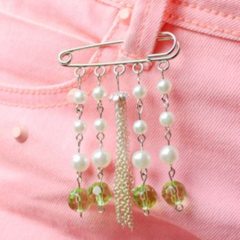 Pearl and Chain Brooch Pin