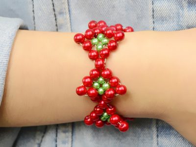 Beaded Christmas Bracelet