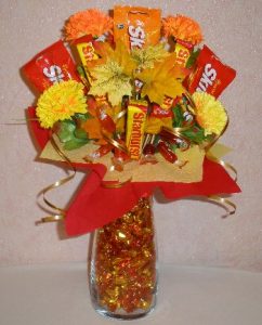 Thanksgiving Candy Centerpiece | Fun Family Crafts