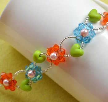 Glass Bead Flower Bracelet