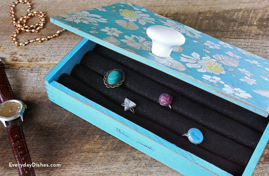 Jewelry Box | Fun Family Crafts