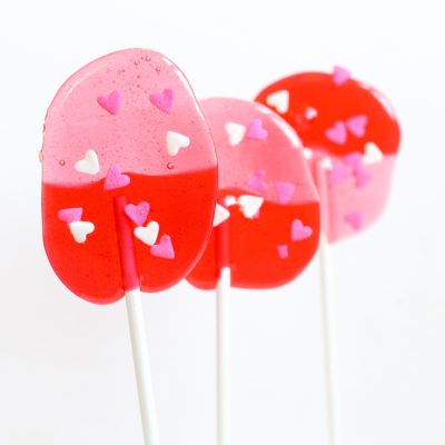 Easy Valentine's Day Lollipops