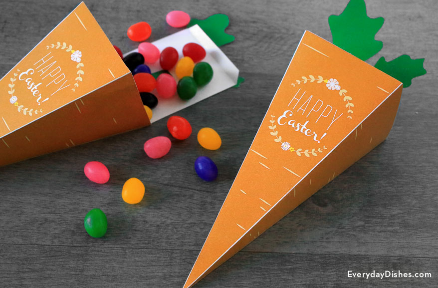 Printable Carrot Treat Box | Fun Family Crafts