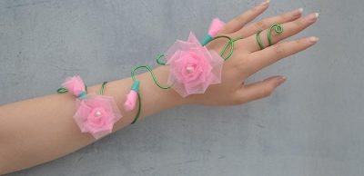 Wire-Wrapped Flower Wristband Bracelet