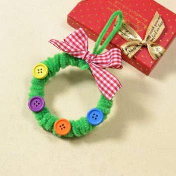 Easy Pipe Cleaner Wreath