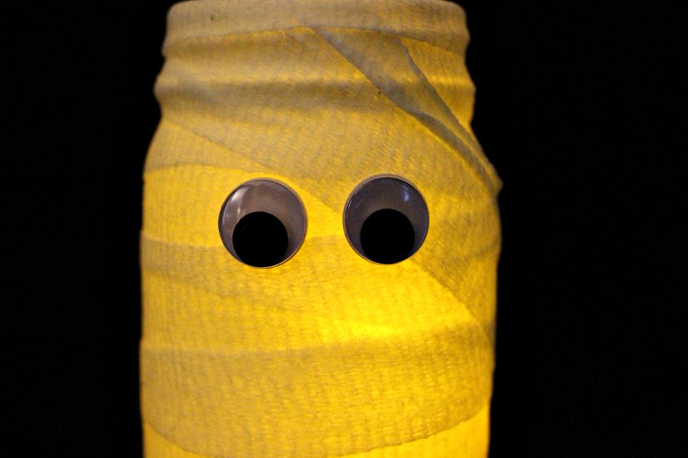 mummy-luminary-fun-family-crafts