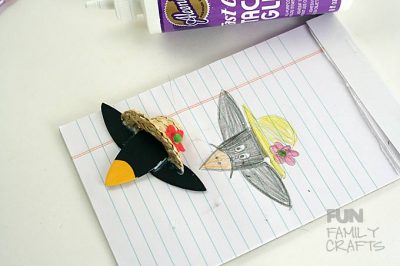 How to make an adorable crow craft! This sweet magnet is perfect for hanging papers on the fridge or makes a fun gift for a teacher, friend or parent. :)