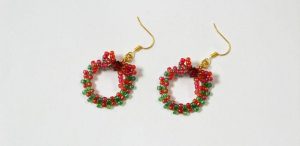 Beaded Christmas Wreath Earrings | Fun Family Crafts
