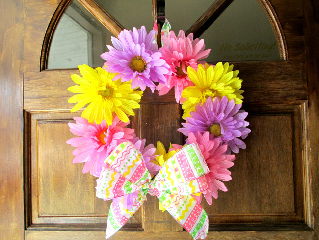 Fun and colorful Spring wreath