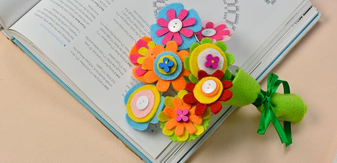 How to Make Felt Flower Bouquets with Buttons and Wood Beads
