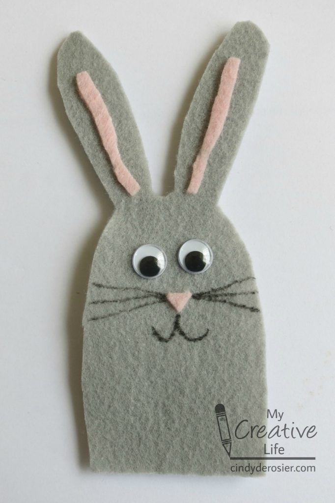 Make a no-sew rabbit finger puppet using felt.